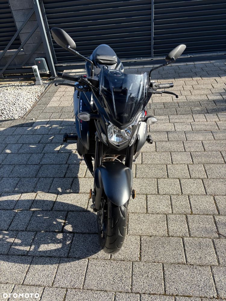 Suzuki GSX - 2