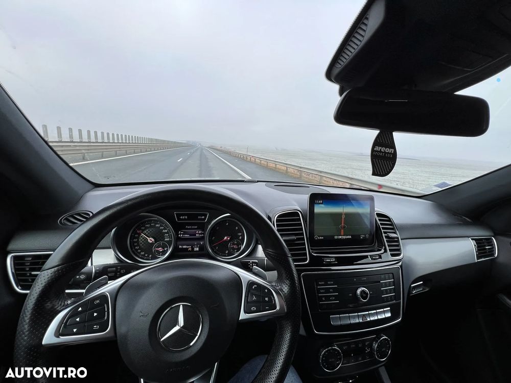 Mercedes-Benz GLE 250 d - 11