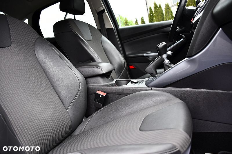 Ford Focus 1.6 EcoBoost Start-Stopp-System Titanium - 26