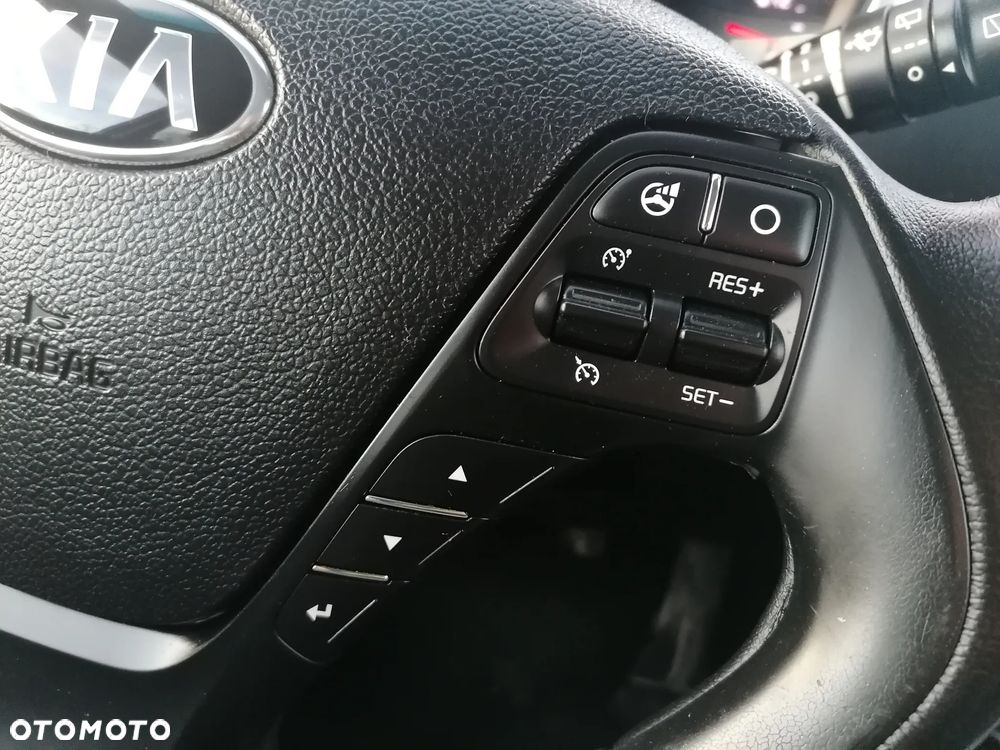 Kia Ceed 1.4 CVVT Dream Team Edition - 19