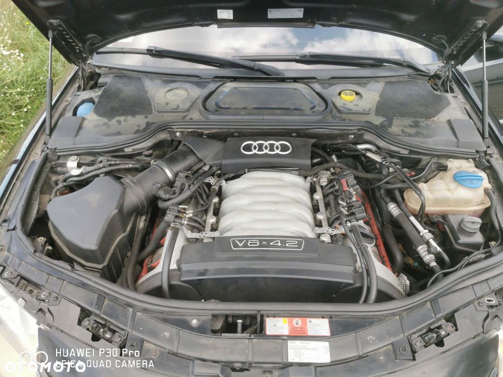 Audi A8 4.2 Quattro - 10