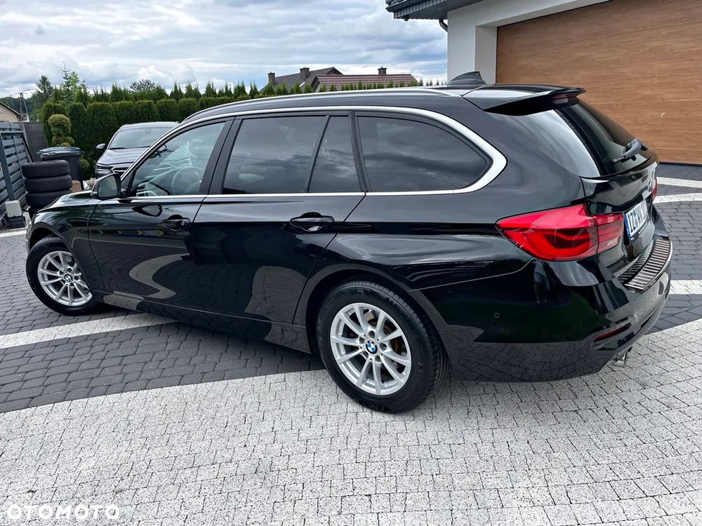 BMW Seria 3 318i Touring Advantage - 21
