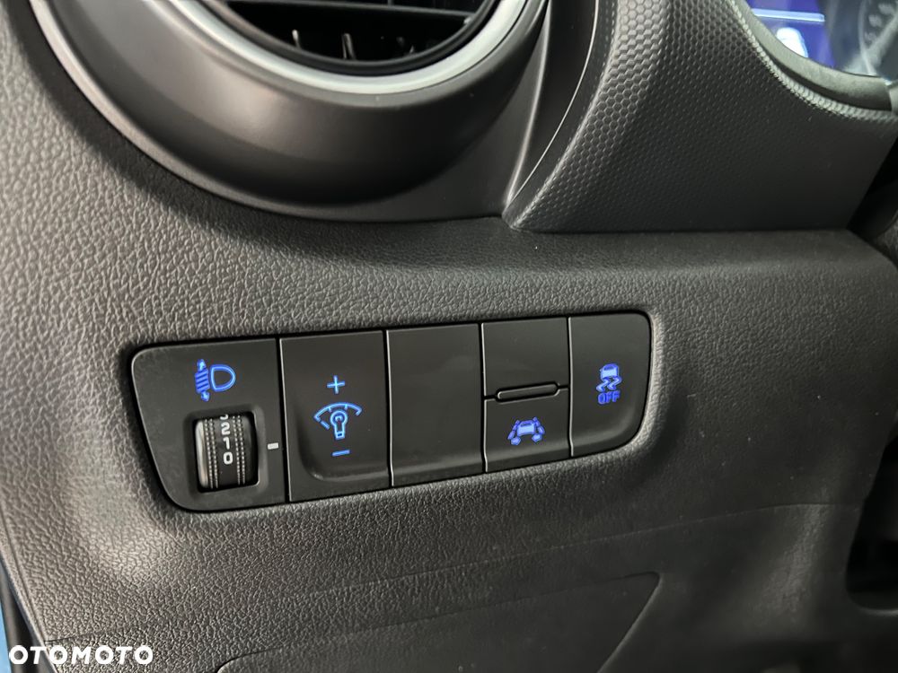 Hyundai Kona - 25