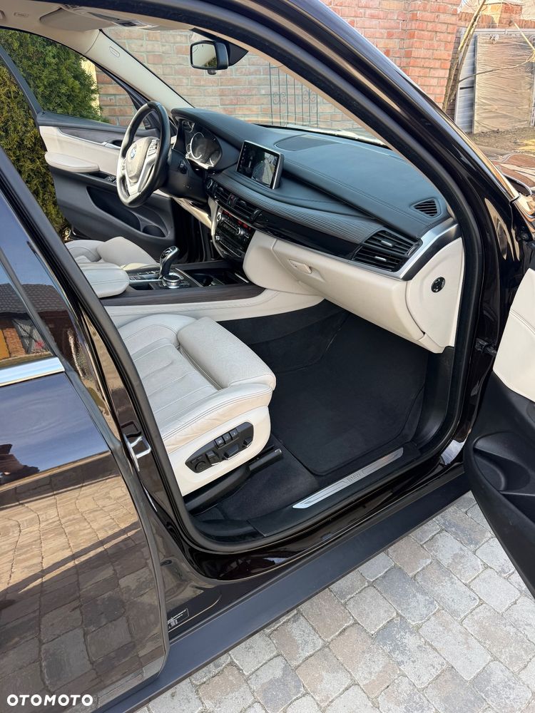 BMW X5 xDrive25d - 11