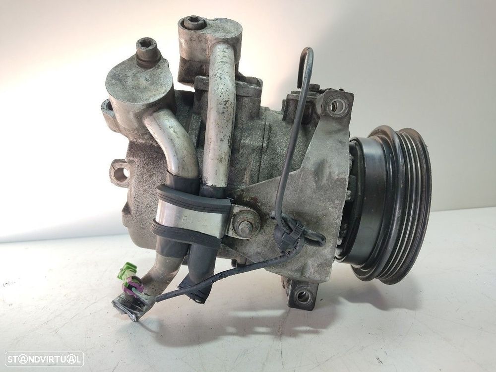 COMPRESSOR AR CONDICIONADO VOLKSWAGEN PASSAT 2002 -8D0260808 - 2