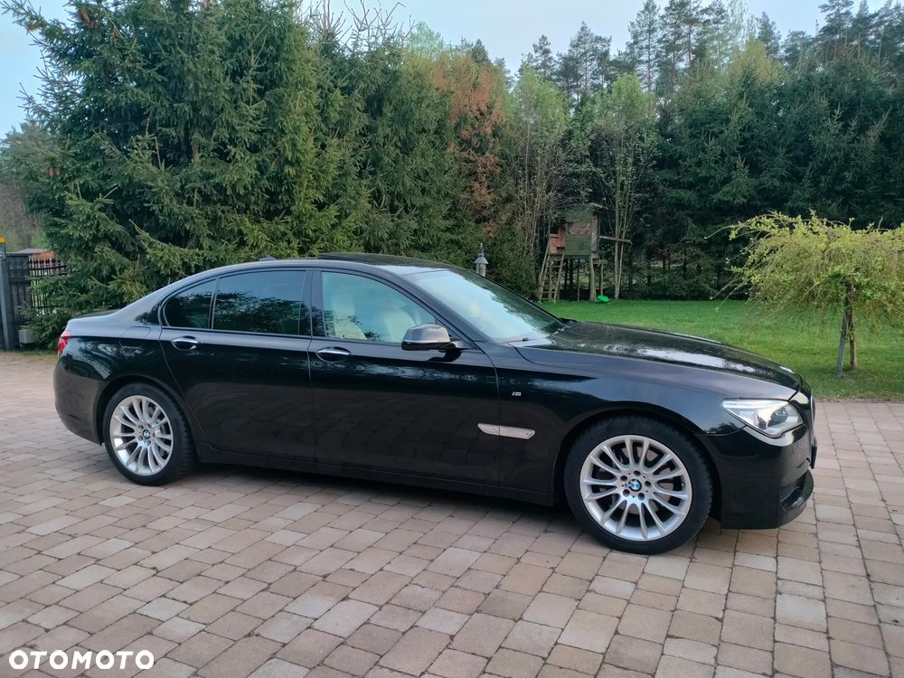BMW Seria 7 740d - 7