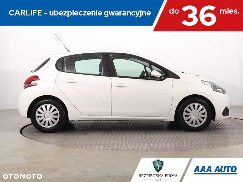 Peugeot 208 - 7