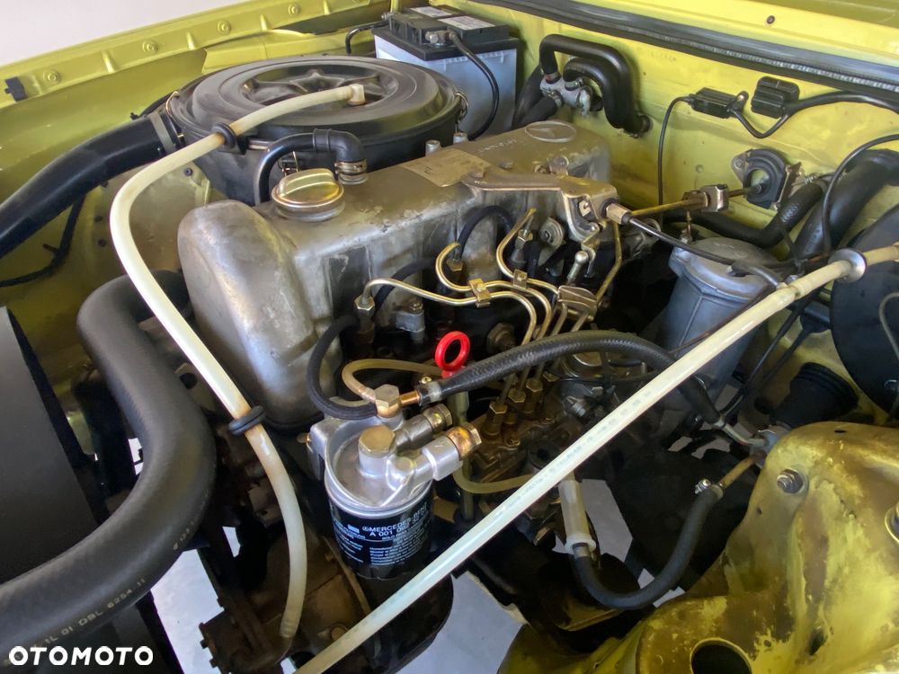 Mercedes-Benz W123 - 31