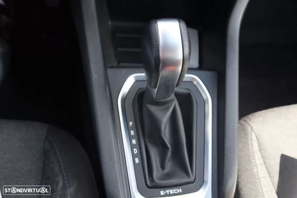 Renault Clio 1.6 E-Tech Intens - 19