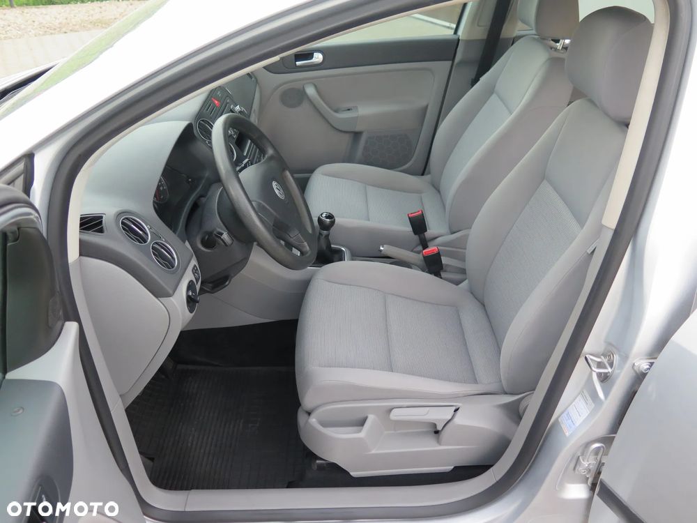 Volkswagen Golf Plus - 16
