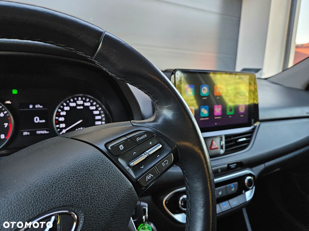 Hyundai i30 1.5 DPI Classic + - 12