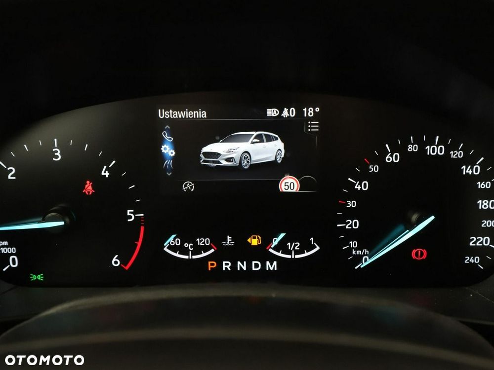 Ford Focus 1.5 EcoBlue Start-Stopp-System ST-LINE - 23