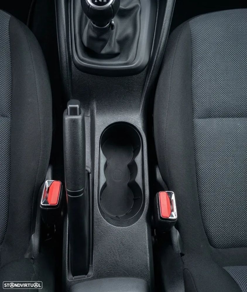 Fiat Tipo 1.3 M-Jet Street — fotografia 9