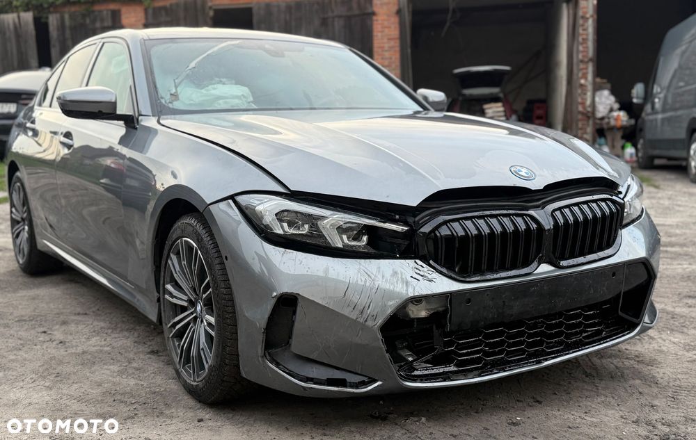 BMW Seria 3 330e PHEV xDrive M Sport Edition sport - 1