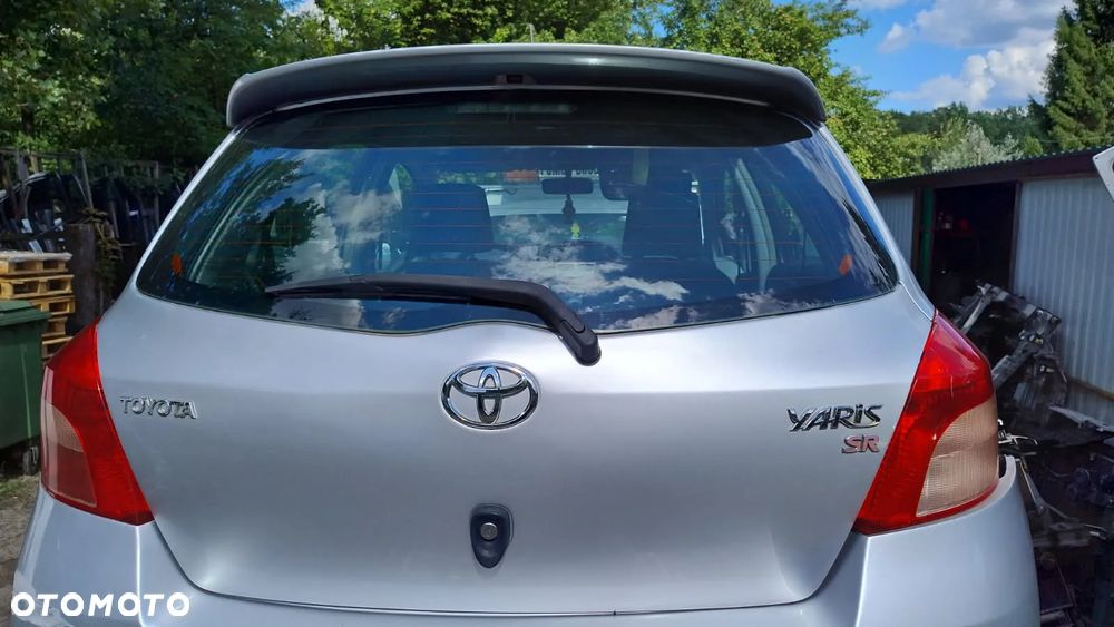 KLAPA TYŁ SZYBA SPOJLER LOTKA TOYOTA YARIS II  05-11  1E7 - 1