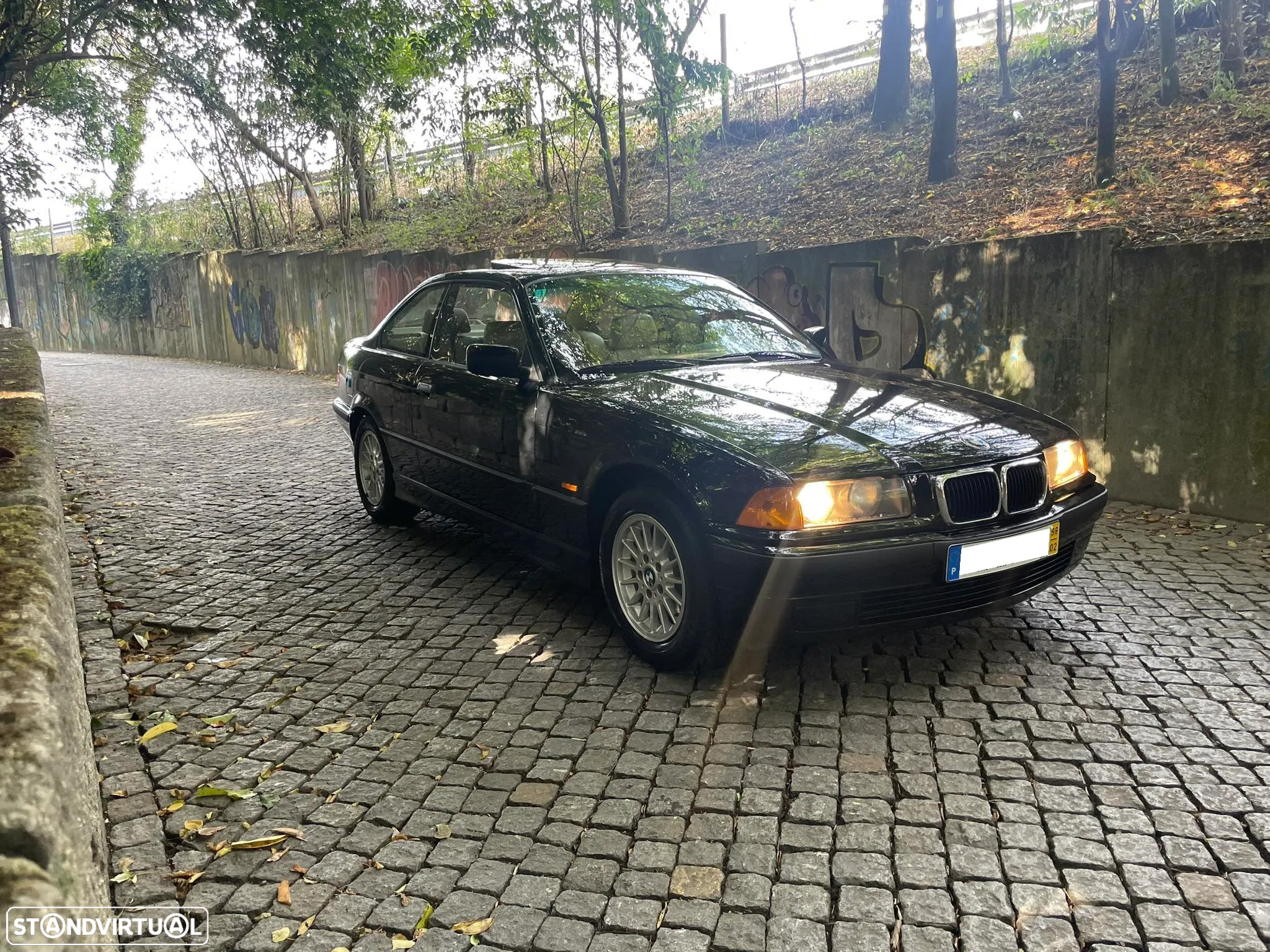 BMW 323 - 25