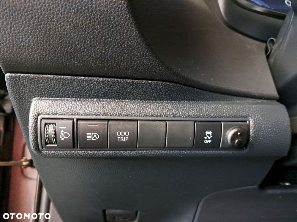 Toyota Corolla 1.8 Hybrid Comfort - 35