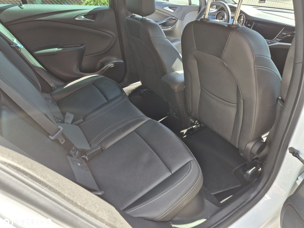 Opel Astra 1.6 BiTurbo D Start/Stop Ultimate - 21