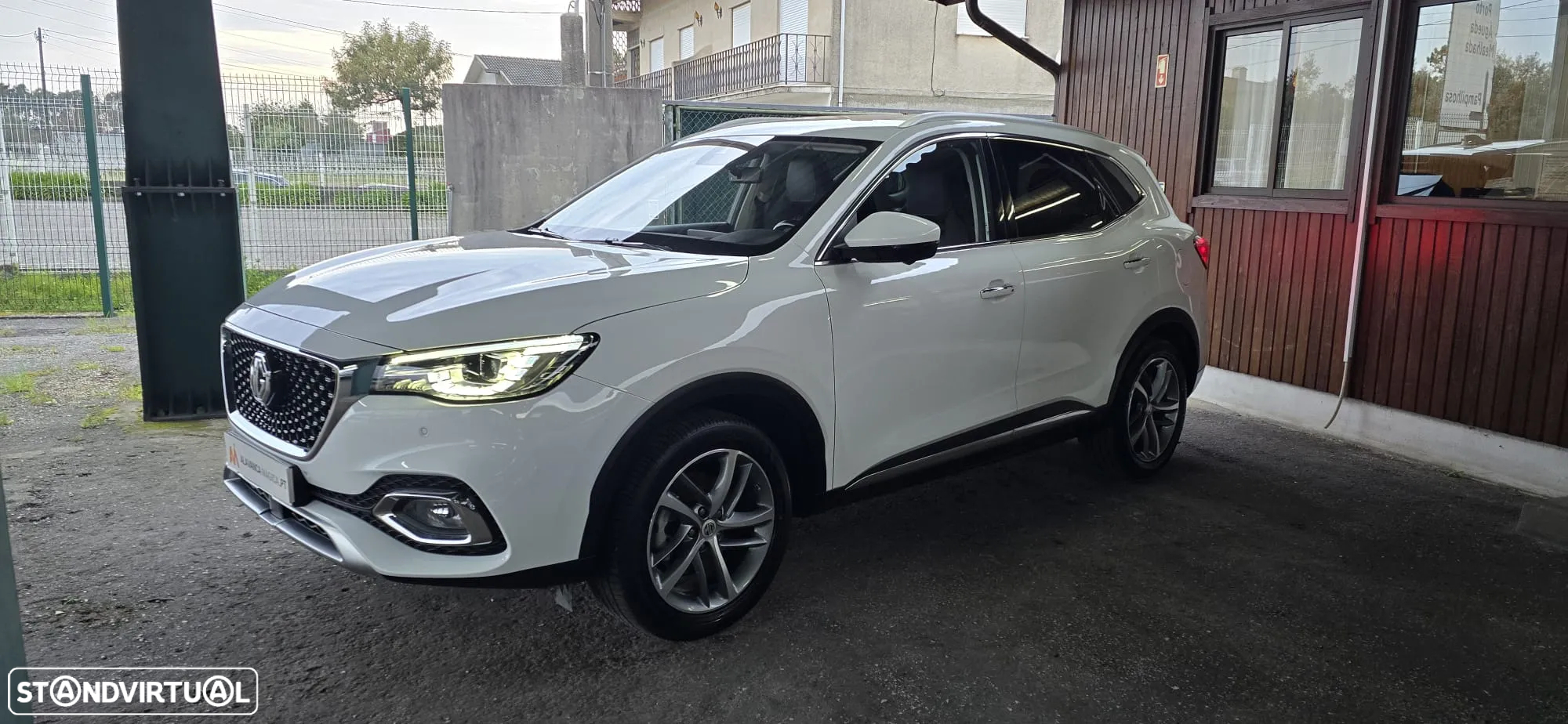 MG EHS 1.5 T-GDI Plug-in Hybrid Luxury - 5