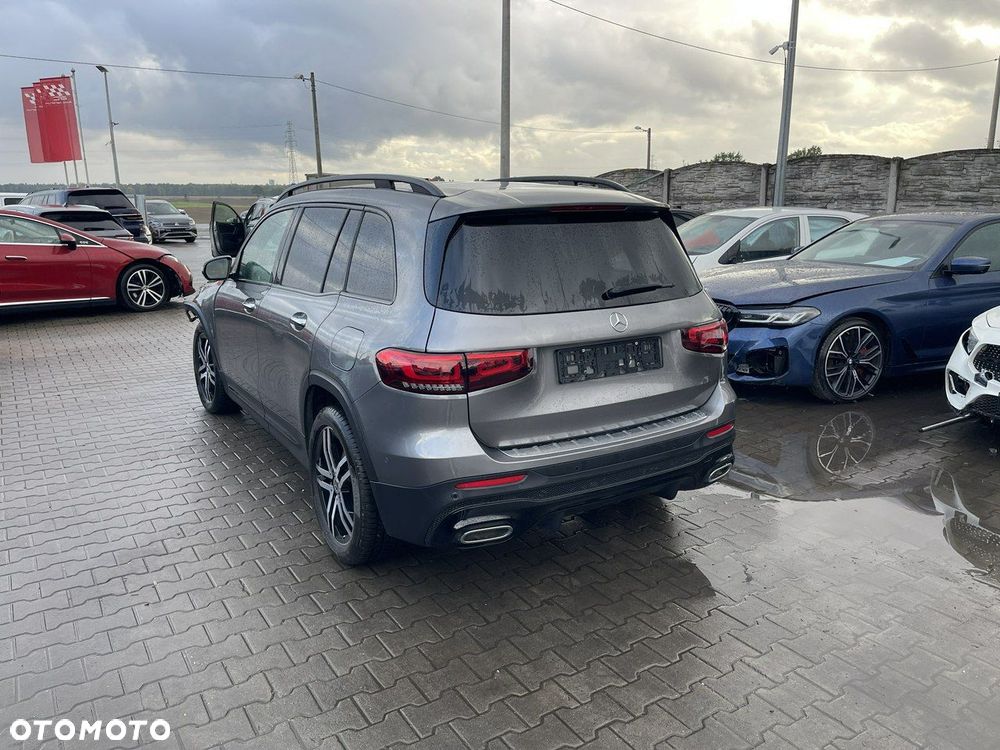 Mercedes-Benz GLB 250 AMG Line 8G-DCT - 4