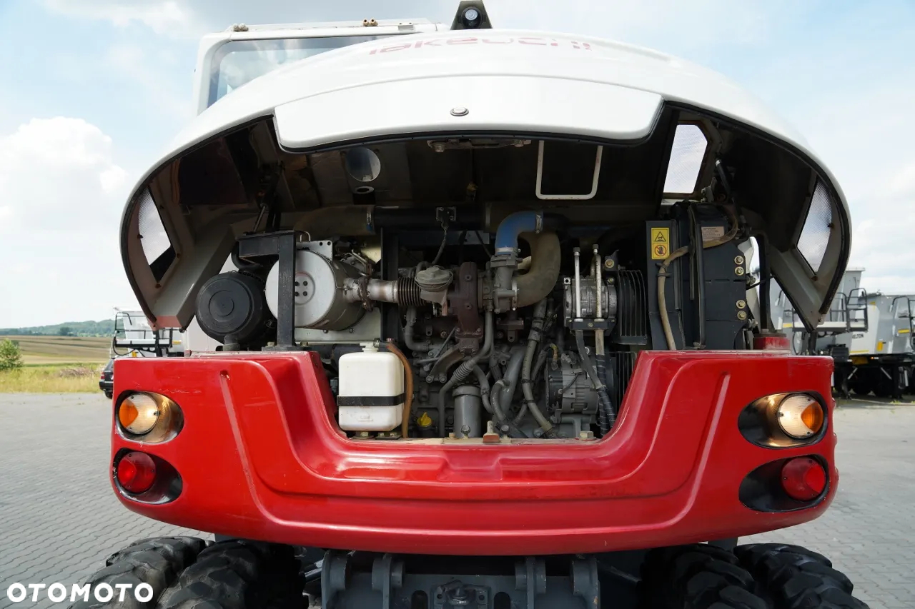 Takeuchi TB 295 W / KOPARKA KOŁOWA / 2016 ROK / PO KONTRAKCIE SERWISOWYM - 17