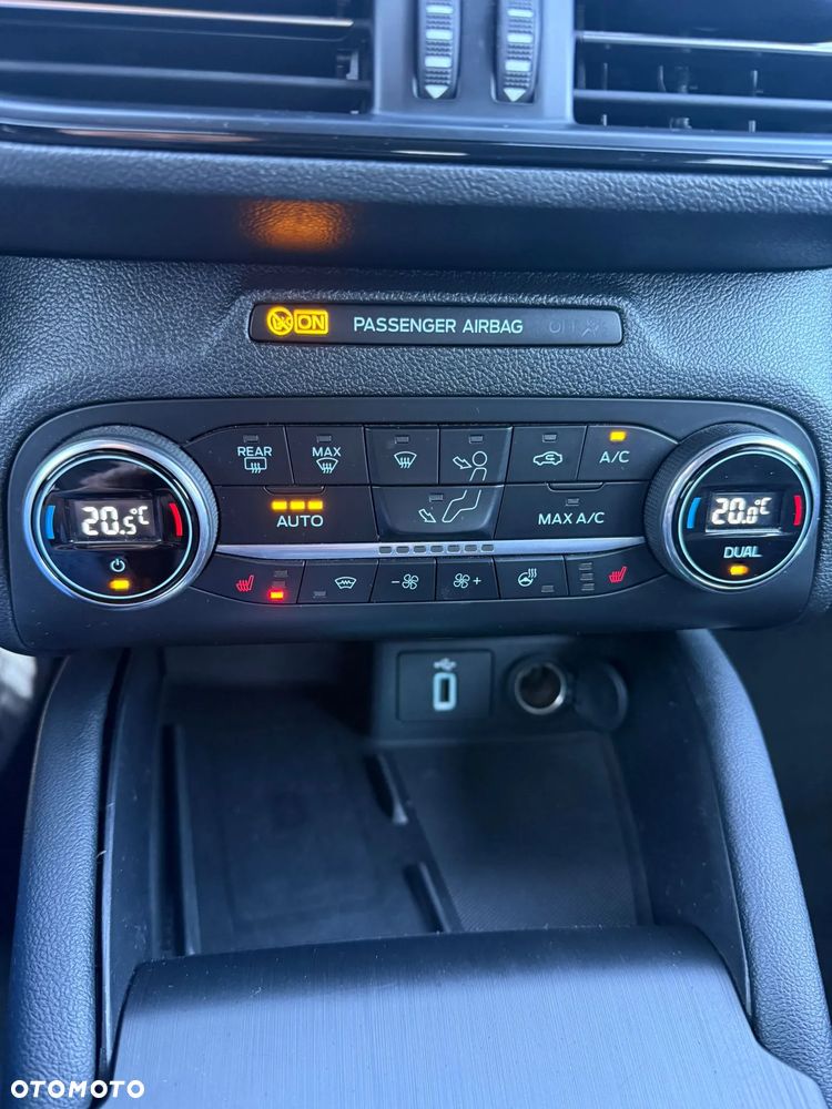 Ford Focus 1.0 EcoBoost ST-Line ASS PowerShift - 11