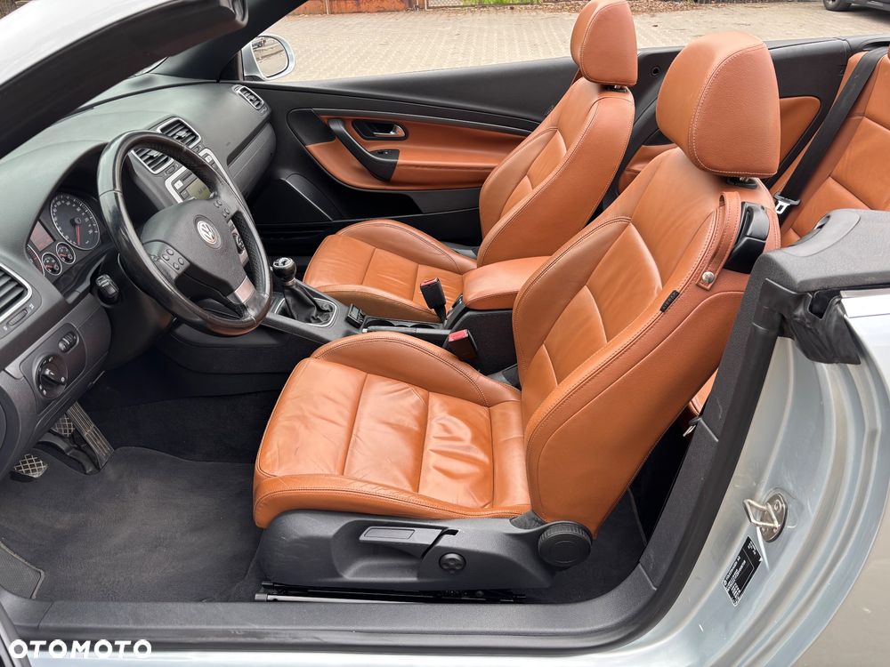 Volkswagen Eos - 22