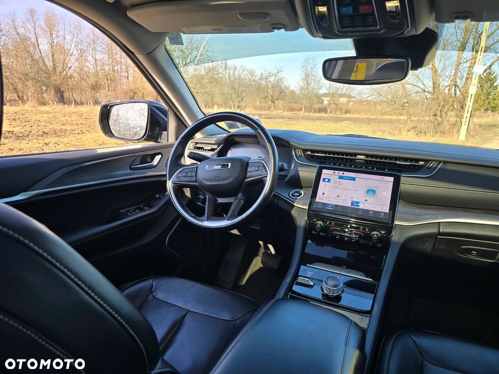 Jeep Grand Cherokee - 20