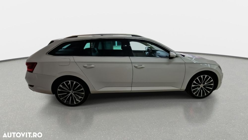 Skoda Superb 2.0 TDI 4X4 DSG Laurin & Klement - 6