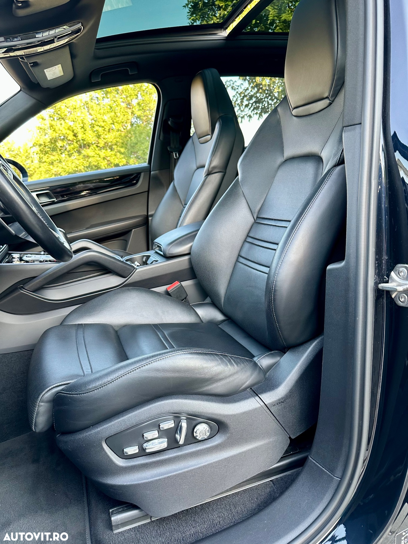 Porsche Cayenne - 7