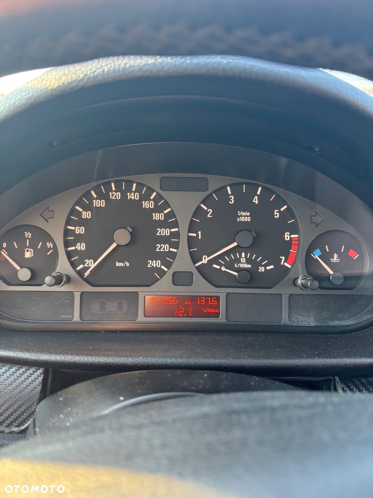 BMW Seria 3 316i - 10