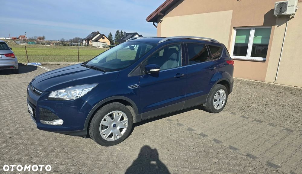 Ford Kuga 1.5 EcoBoost 2x4 Titanium - 3