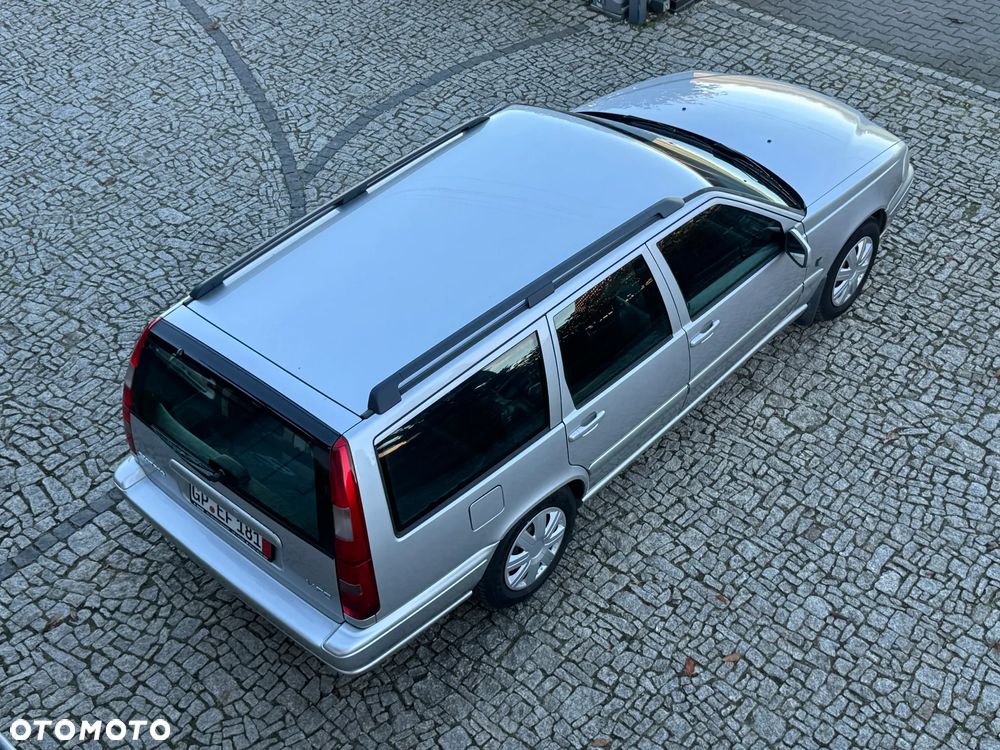 Volvo V70 2.4 T - 40