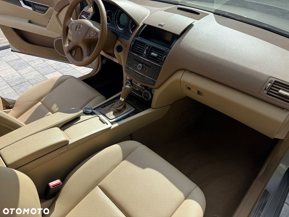 Mercedes-Benz Klasa C ver-200-kompressor-avantgarde - 7