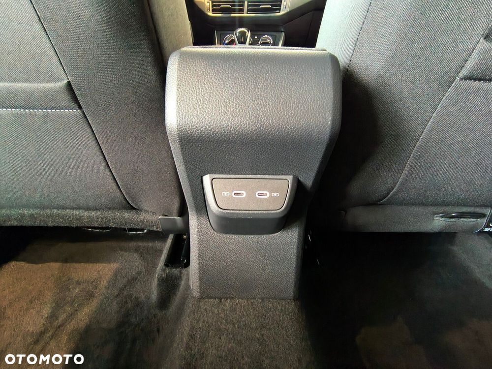 Volkswagen Polo 1.0 MPI Life Plus - 23