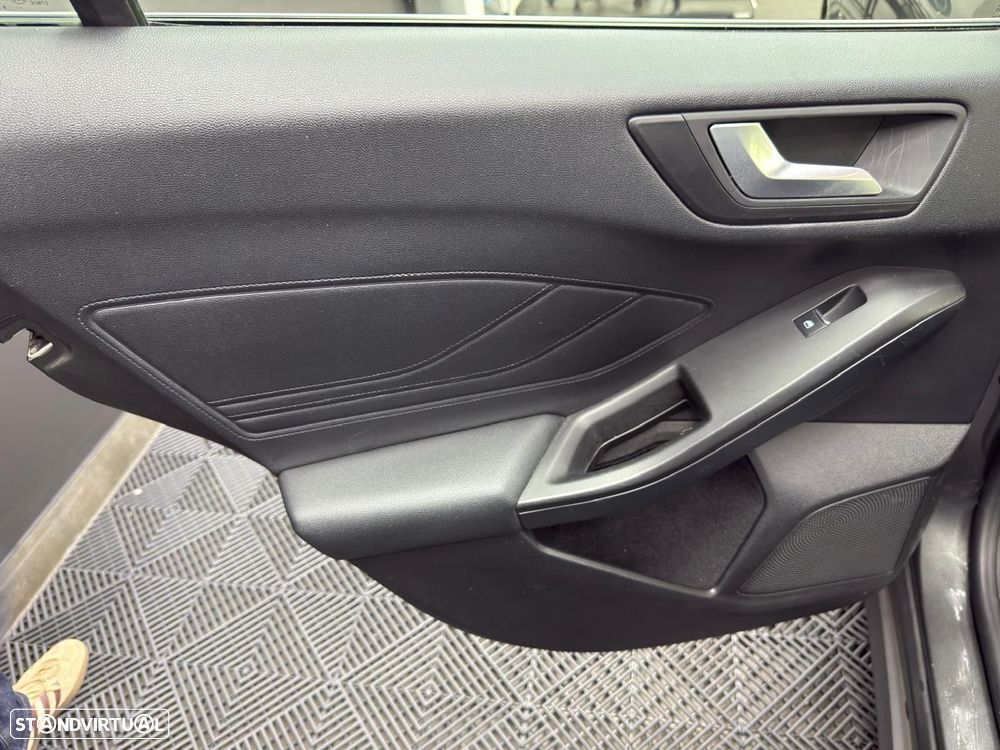 Ford Focus SW 1.5 TDCi EcoBlue ST-Line X Aut. - 44