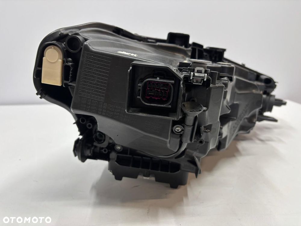 Audi A5 B10 8B3 Matrix Lampa Lewa Przód Przednia 8B3941035AA - 6