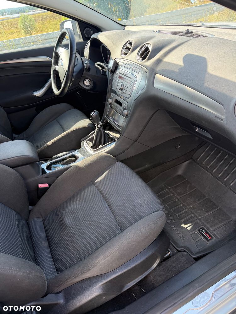 Ford Mondeo 2.0 Titanium - 11