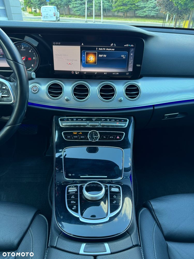 Mercedes-Benz Klasa E 300 de 9G-TRONIC Avantgarde - 29