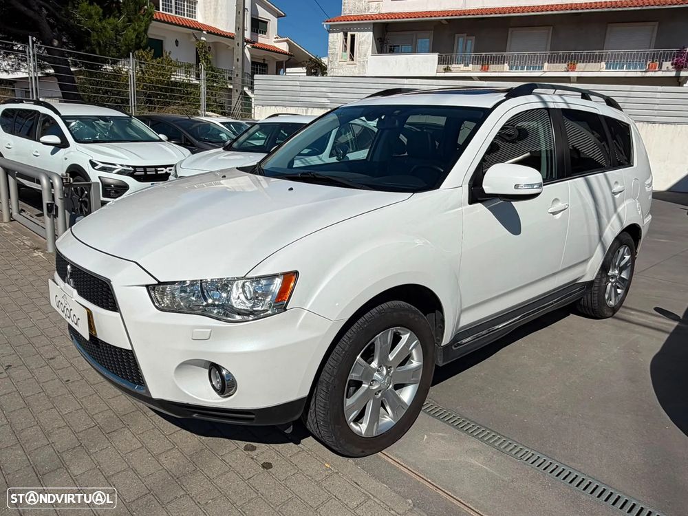 Mitsubishi Outlander 2.2 DI-D Instyle 2 Aut. 4WD - 2