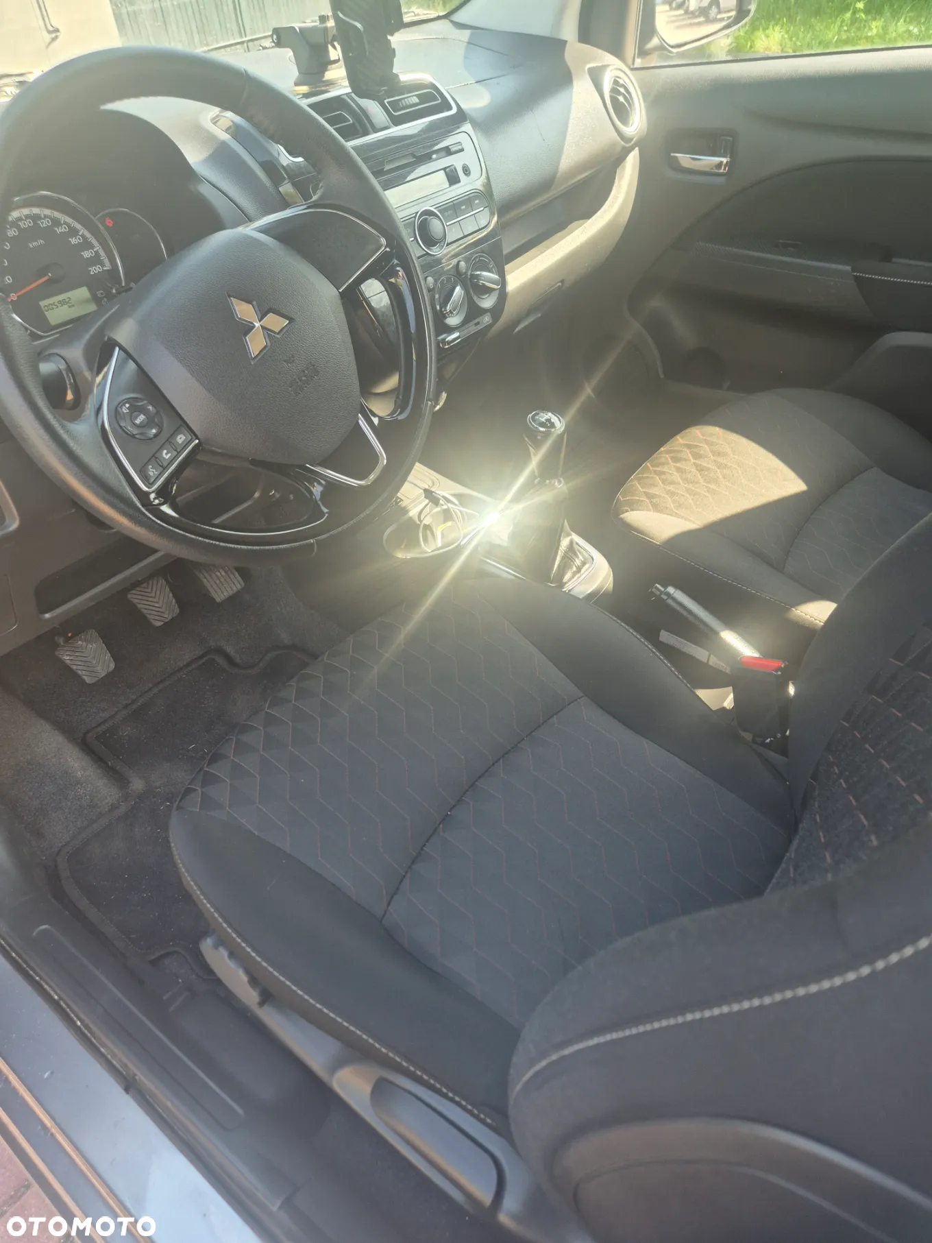 Mitsubishi Space Star 1.2 AS&G Invite - 8