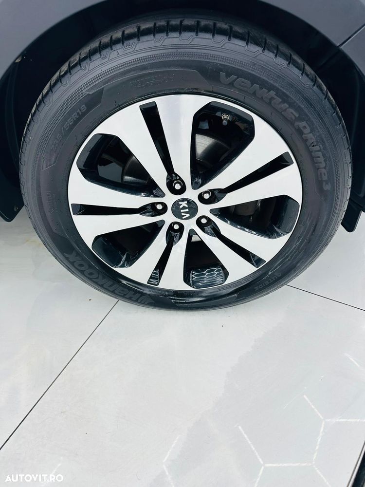 Kia Sportage 1.7 CRDI 2WD ISG Dream-Team Edition - 10
