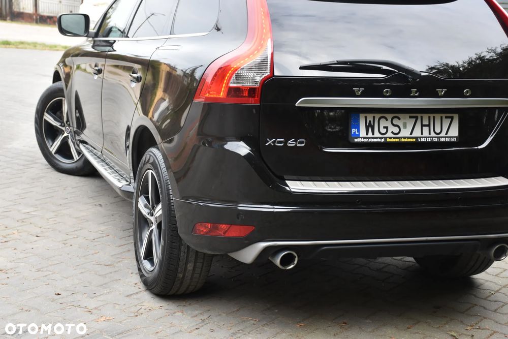 Volvo XC 60 D3 Drive-E R-Design Momentum - 33