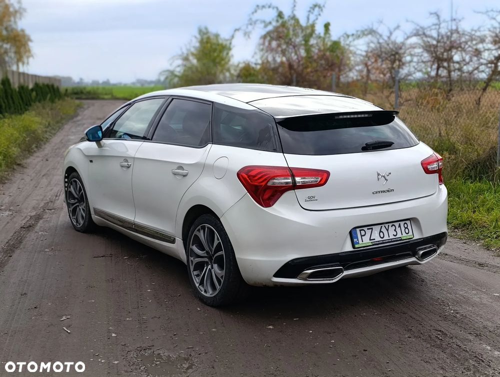 Citroën DS5 2.0 HDi Hybrid4 SoChic MCP - 3