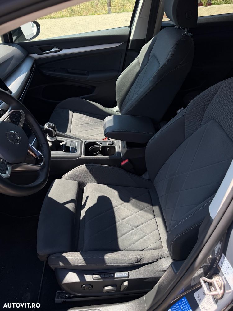 Volkswagen Golf - 11