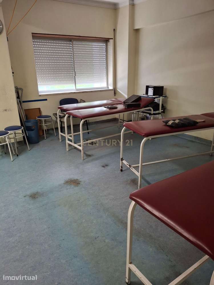 Fantástico espaço para clínica, escritórios ou serviços – Almada, cent - Grande imagem: 3/23