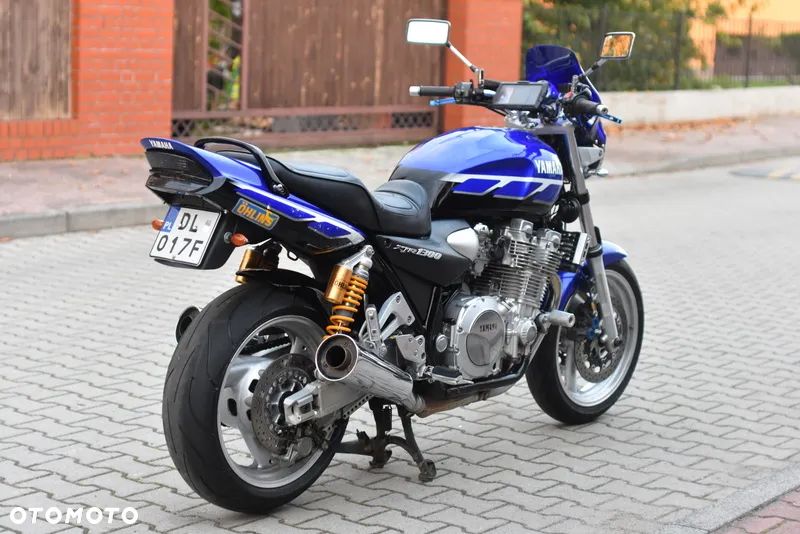 Yamaha XJR - 9