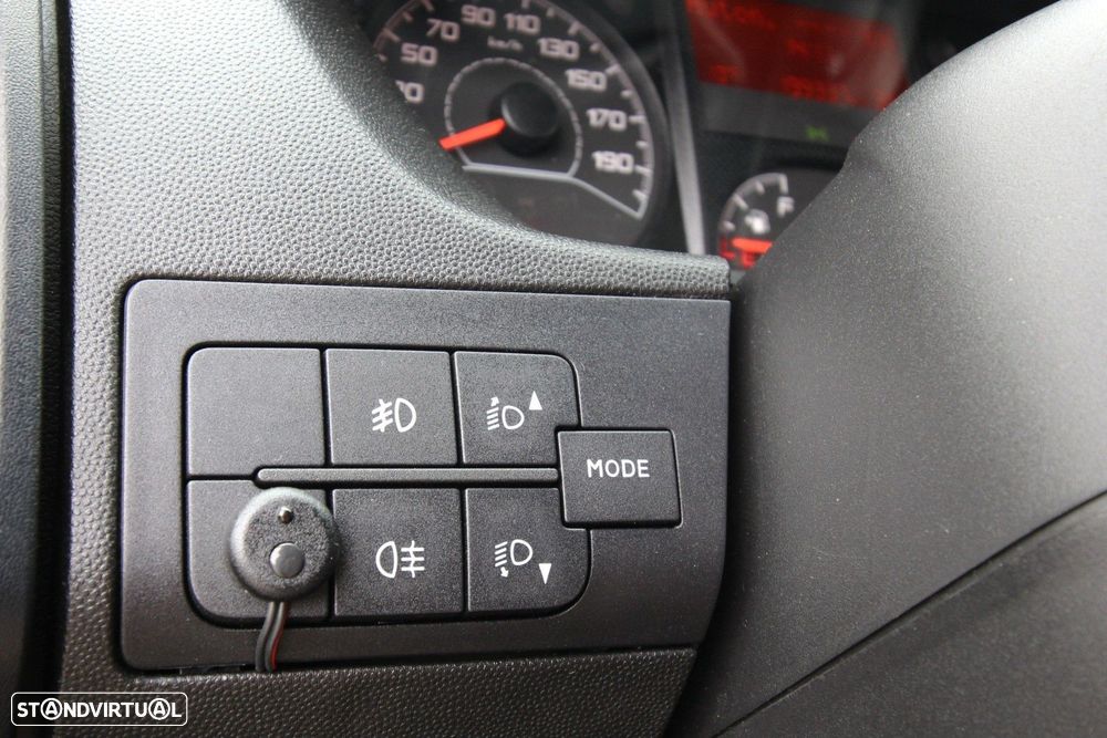 Peugeot Boxer 2.0 BlueHDi 330 L2H1 Pro - 25