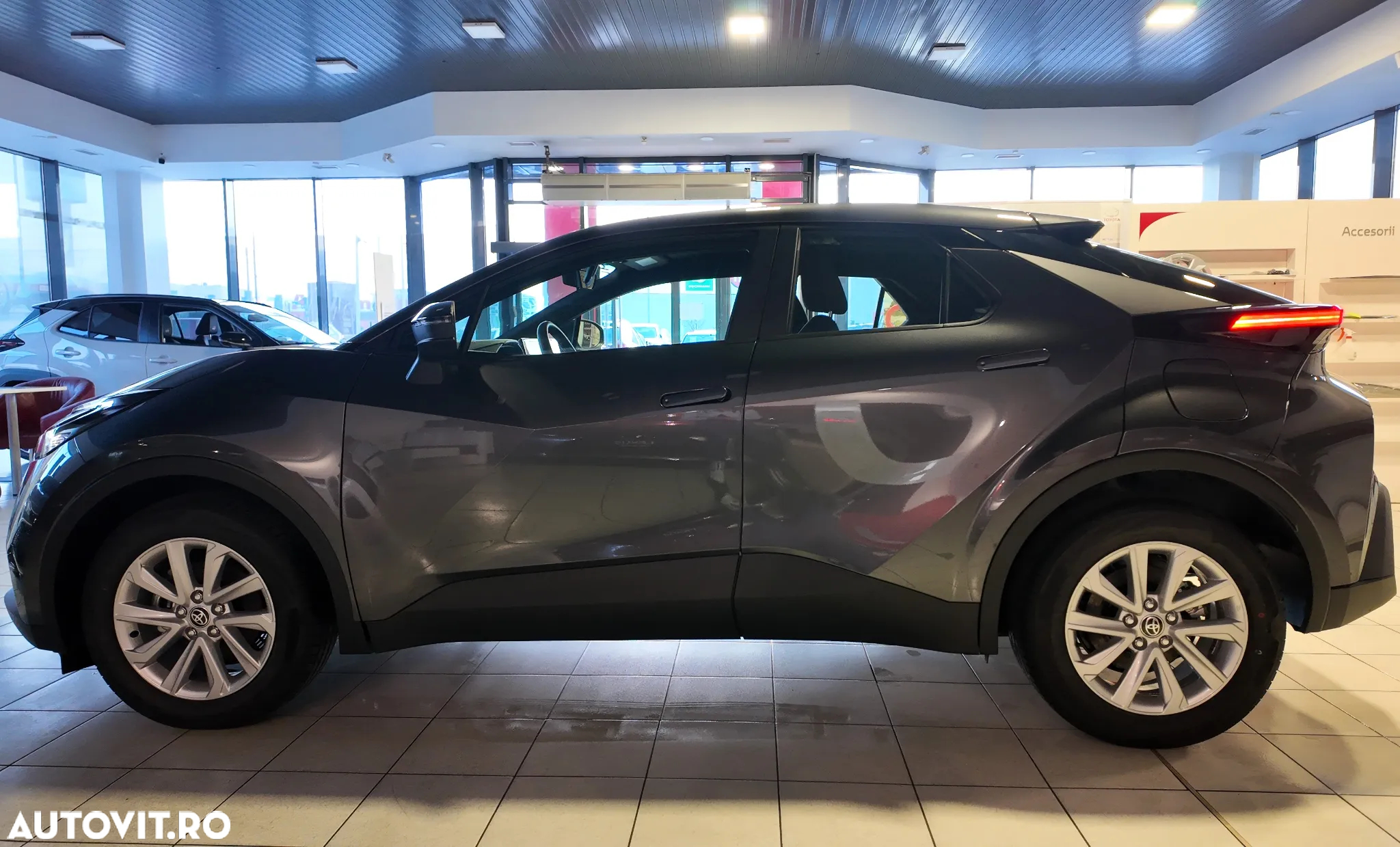 Toyota C-HR 1.8 HEV 140 CP 4x2 CVT Active - 7