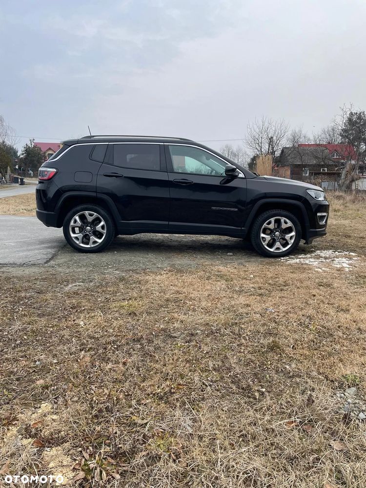 Jeep Compass - 1